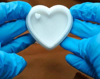 Heart with Hole Silicone Mold 4.5x4.2x0.6 cm for Epoxy Resin Crafts