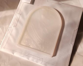 Glossy Arch Silicone Mold for Botanical Resin Lamps – 20×15 cm (Resin Dust Cover)