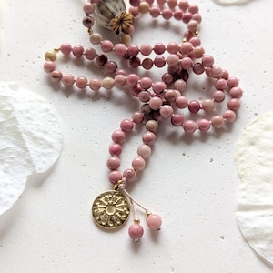 Halskette Geschenk mit Edelstein Kette Edelstein Geschenk Meditationskette Rhodonit Halskette mit Edelstein
