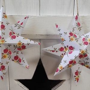Poinsettias * Paper Stars * Decoratives * Vintage * Country House * Shabby *