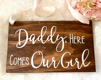 daddy here comes our girl