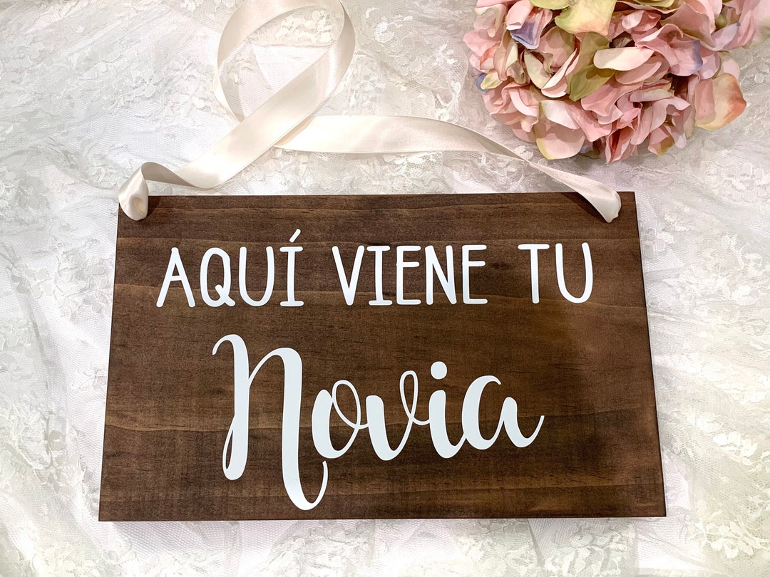 Aqui Viene Tu Novia Wood Sign. Here Comes the Bride Ring - Etsy