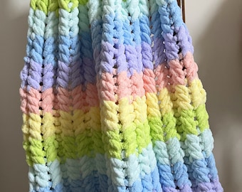 Rainbow baby blanket , very soft newborn blanket, cuddly blanket , chunky baby blanket , baby comforter, baby shower gift, newborn gift