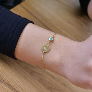 Armband mit Gravur und Geburtsstein - personalisiertes Geschenk - Edelstahlschmuck mit initialen - Namensarmband mit Stein - Gravurarmband
