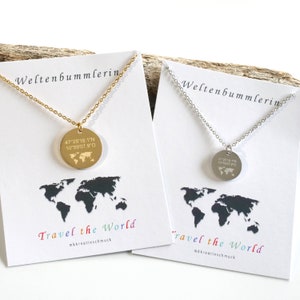 Koordinaten Halskette – Weltenbummlerin personalisiertes Geschenk - Edelstahlkette mit Namen – Silber, Gold, Roségold