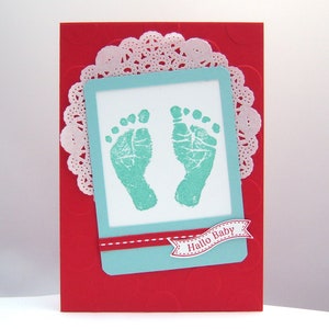 Karte zur Geburt Hallo Baby Babyfüße rot aquamarin Babykarte Geburtskarte handgemacht Bild 1