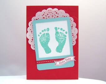 Karte zur Geburt -Hallo Baby- Babyfüße rot aquamarin Babykarte Geburtskarte handgemacht
