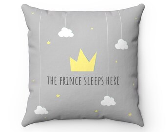 El Príncipe duerme aquí almohada decorativa - almohada cuadrada + funda de almohada