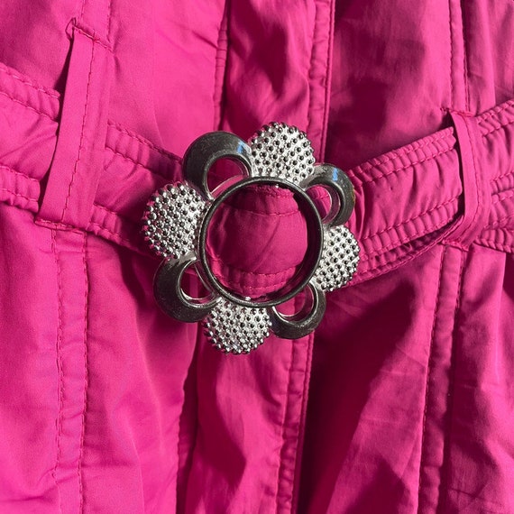 Veste d’hiver rose vintage avec ceinture fleur - image 5