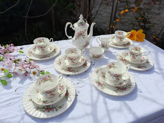 MOSS ROSE ロイヤルアルバート 【公式通販】