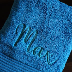 Bade-Dusch-Saunatuch mit Wunschname bestickt, personalisiert,flauschig,100%Baumwolle,Geschenk,Strandtuch,Kommunion, Weihnachten,