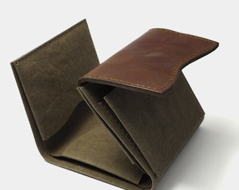 Slim men's wallet with coin pocket, leather & paper – Minimalist trifold wallet – Mini wallet for men – Lightweight, durable – Gift
