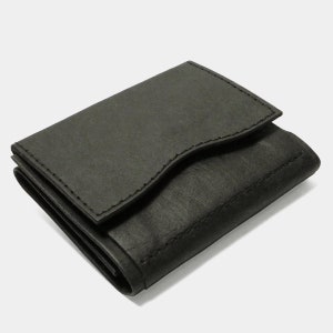 Geldbörse Herren – Schwarz – Vegan & Reißfest – Ultraleicht – Trifold Design – 4 Kartenfächer – Slim Wallet – Handmade – Paper Look
