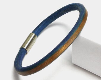 Colorful Men's Leather Bangle – Hand-colored, Stainless Steel Magnetic Clasp – Leather Bracelet for Men, Modern Design – Gift for Him