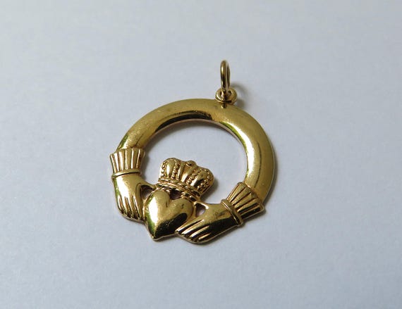 Vintage 375er Gold Claddagh Kettenanhänger 18mm Made in Irland