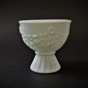Vintage frosted glass bowl 40s white glass jewelry bowl footed bowl 8 cm opal glass pressed glass