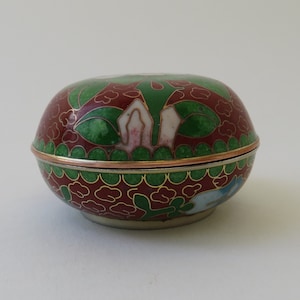Vintage kleine koperen geëmailleerde doos pillendoosje cloisonné kunst en ambachten geëmailleerde doos CLOISONNE- DEKSELDOOS
