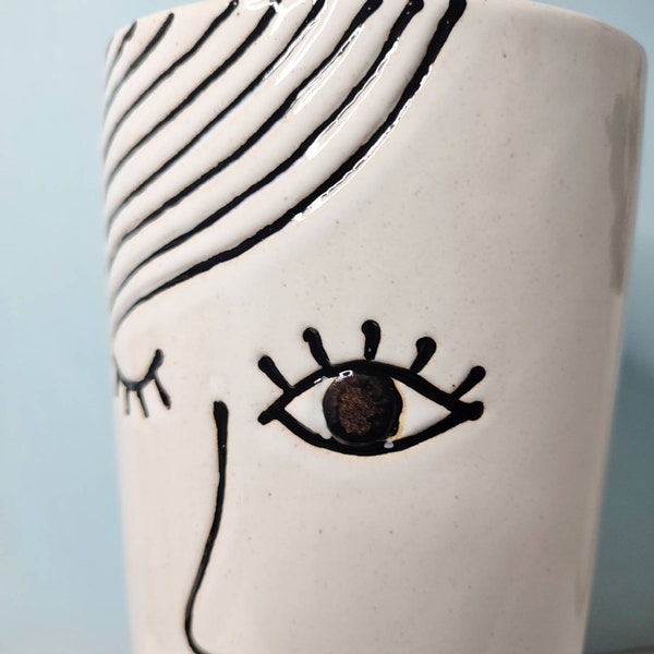 Vase Keramik Kunst Frau Wohndekoration