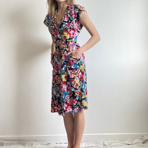 French Vintage Romantic Floral 1980s Wrap Dress with Pockets, Summer Cotton Dress, Pin Up Size XS-S image 5