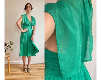 Chérie vintage Anastasia Paris par François Viannay, robe ajustée et évasée en coton verte avec capeline, mariage, anniversaire - Taille XS/S