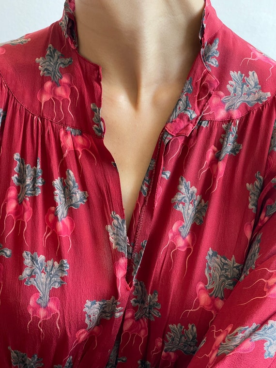 Stunning Vintage Silk  Hanae Mori Red Radish Prin… - image 3