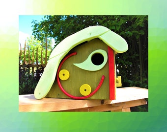 Bird house nesting box, terrace balcony tit box nesting aid bird house, garden outdoor sustainable, spring