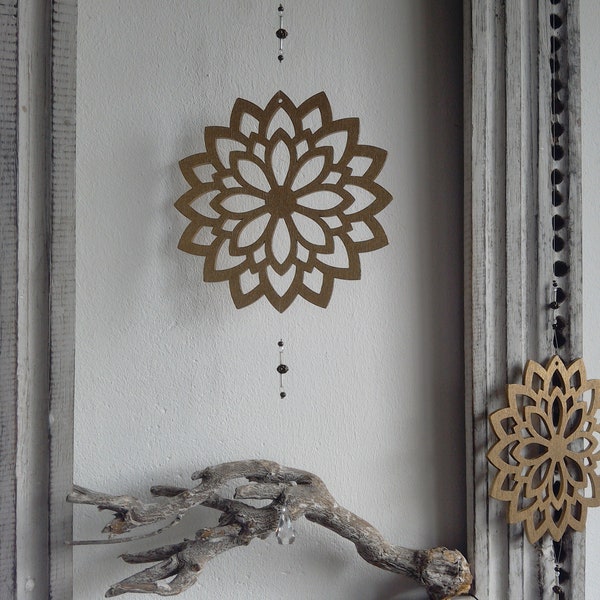 Mandala in Gold ~ Holz ~ Fensterdeko ~ Glasprisma
