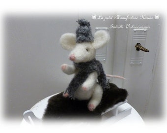 Souris de neige en feutre de laine nostalgique dans le style shabby chic, vintage, brocante, maison de campagne