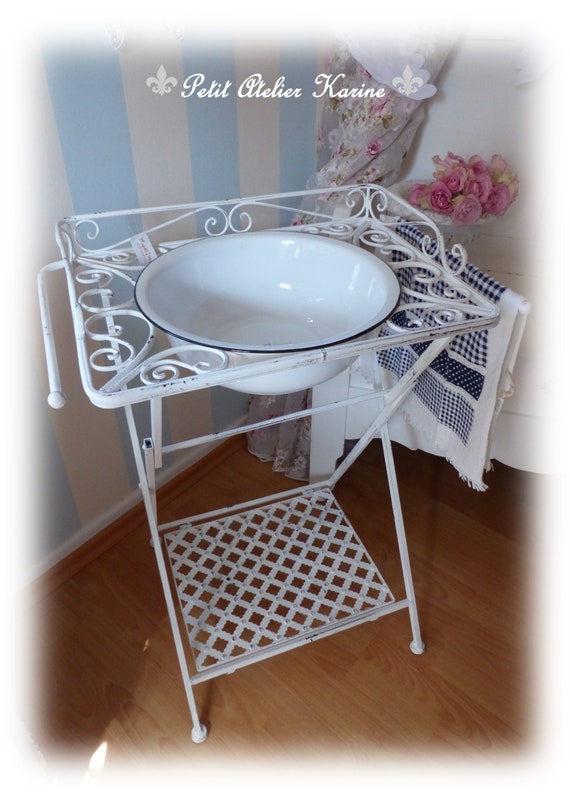 Waschtisch wie in Omas Zeiten ganz im Shabby Chic | Etsy Waschtisch wie in Omas Zeiten ganz im Shabby Chic | Etsy