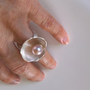 Ring Perle in der Schale Bild 8