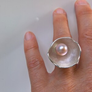 Ring Perle in der Schale Bild 7