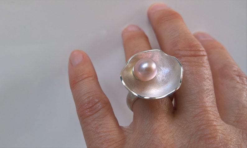 Ring Perle in der Schale Bild 5