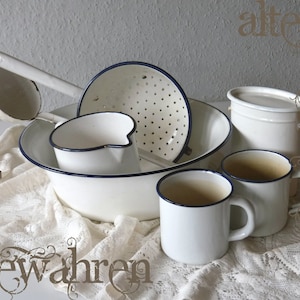 Great 7-piece vintage enamel set