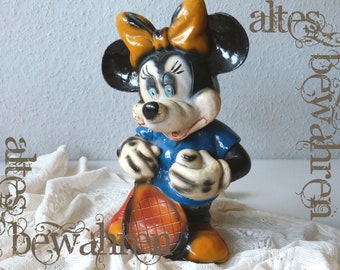 Beautiful Minnie Mouse figure