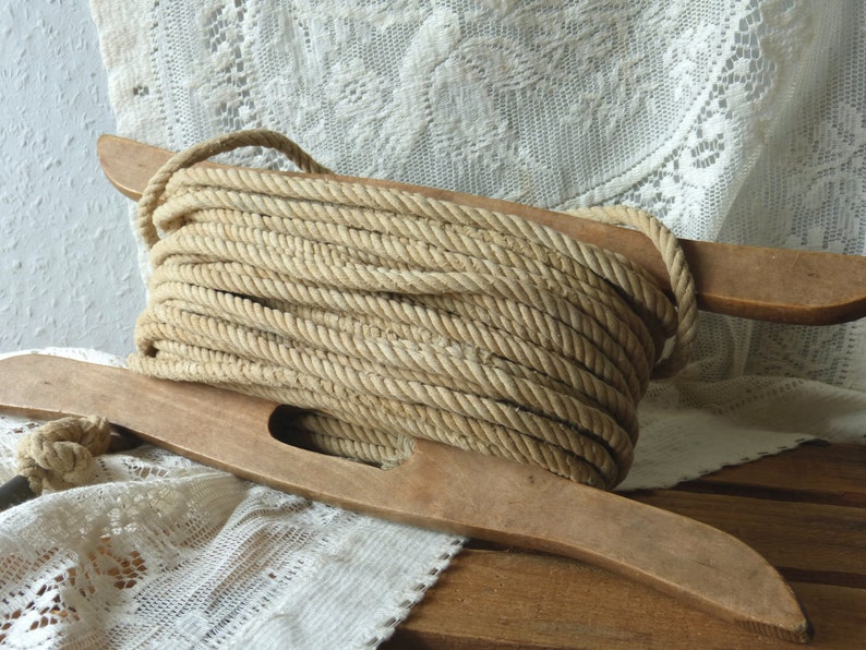 Vintage Wäschespindel mit Seil Bild 5