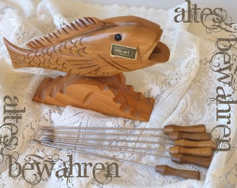 Wooden fish with XL cocktail forks