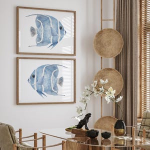 Set di 2 stampe di pesci angelo, decorazione murale minimalista costiera / opere d'arte nautiche marine / poster di vita marina / arte orizzontale della casa sulla spiaggia