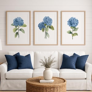 Stampe floreali con ortensie blu navy - Grandi stampe floreali, decorazioni da parete botaniche, arte per spazi eleganti, set di 3 fiori - Arte moderna in stile fattoria