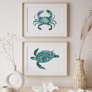 Green Turtle & Crab Print Set – Coastal Watercolor Sea Life Art, Minimalist Nautical Wall Decor, Beach House  Art Posters