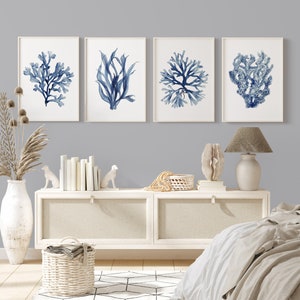 4 coralli blu navy, pittura ad acquerello di alghe, set di 4 stampe, decorazione murale minimalista, decorazione per la casa sulla spiaggia