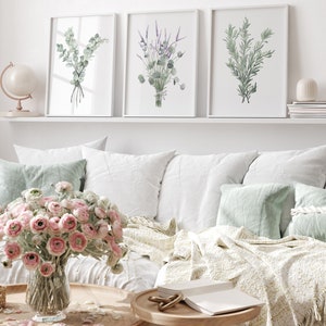 Botanical Wonders – Set di 3 stampe acquerello verde tenue, illustrazioni di piante di eucalipto, lavanda e rosmarino