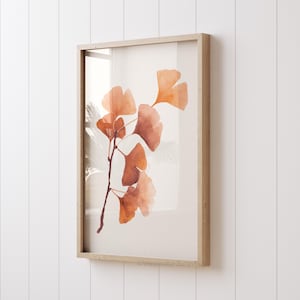 Opera d'arte in terracotta naturale, moderna arte murale ad acquerello su sfondo bianco, stampa botanica autunnale minimalista per fattoria moderna