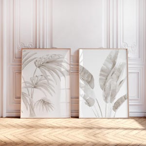 Foglie pastello chiare, decorazione da parete moderna con foglie di palma di banana beige ecrù acquerello, set minimalista di 2 stampe botaniche, arte della casa sulla spiaggia