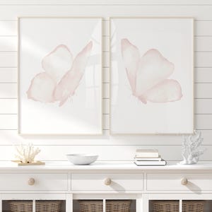 Deux papillons roses, lot de 2 impressions, oeuvre d'art au-dessus du berceau, décoration murale minimaliste, très grand papillon aquarelle, décoration de chambre de bébé fille