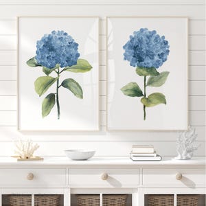 Grandi stampe di ortensie blu navy – acquerelli moderni, arte murale floreale, set di 2 dipinti botanici per un arredamento elegante della casa