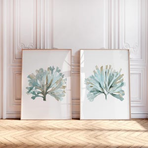 Set di 2 stampe color verde acqua e turchese – Arte murale costiera ad acquerello, fanerogame marine astratte, stampe botaniche, grande poster artistico di una casa sulla spiaggia