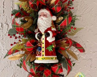 Father Christmas swag, Christmas wreath, Santa wreath, holiday wreath, traditional Christmas, Santa Claus, Santa, Holiday decor, Christmas