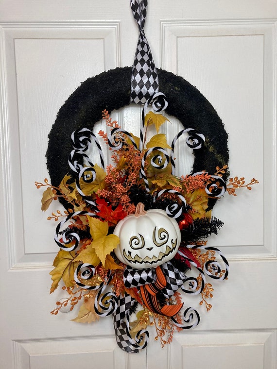 Whimsical Halloween wreath, Halloween wreath, whimsical Halloween, Halloween decor, white pumpkin, pumpkin wreath, black wreath, fall