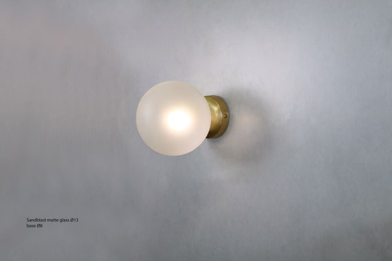 slijtage invoer Stemmen Klein licht badkamer licht glazen wandverlichting globe - Etsy Nederland