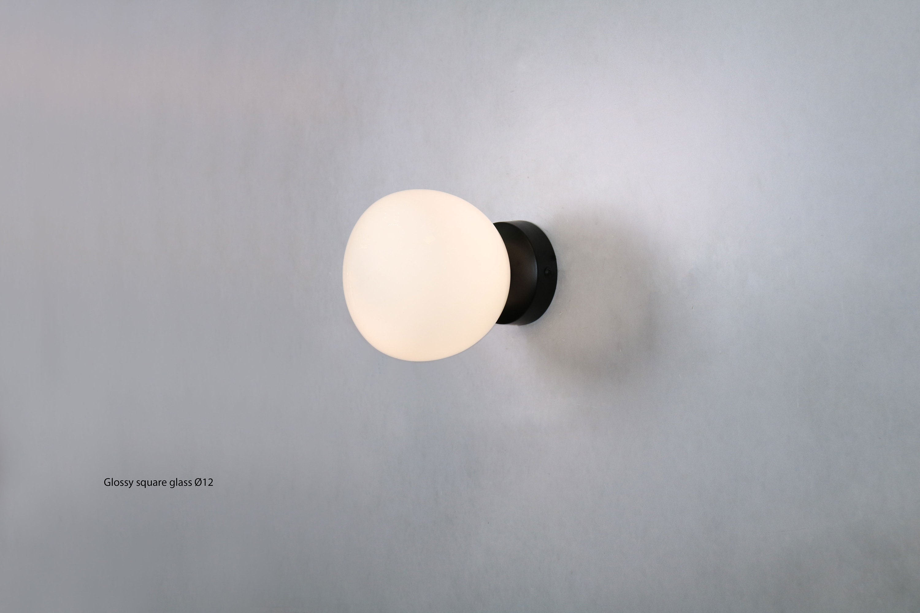 Petite Lumière, Lampe